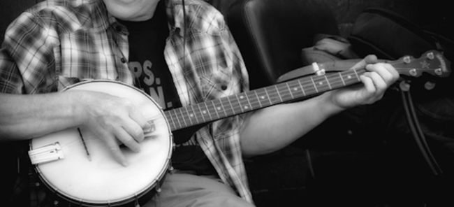 Bland banjos, trätänder och klanvälde