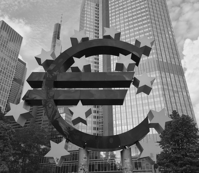 ECB öppnar för plundring av småsparare